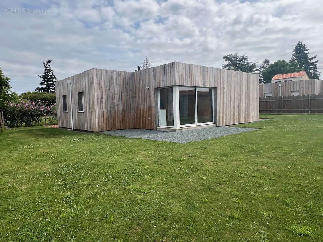 Maison à LA REORTHE