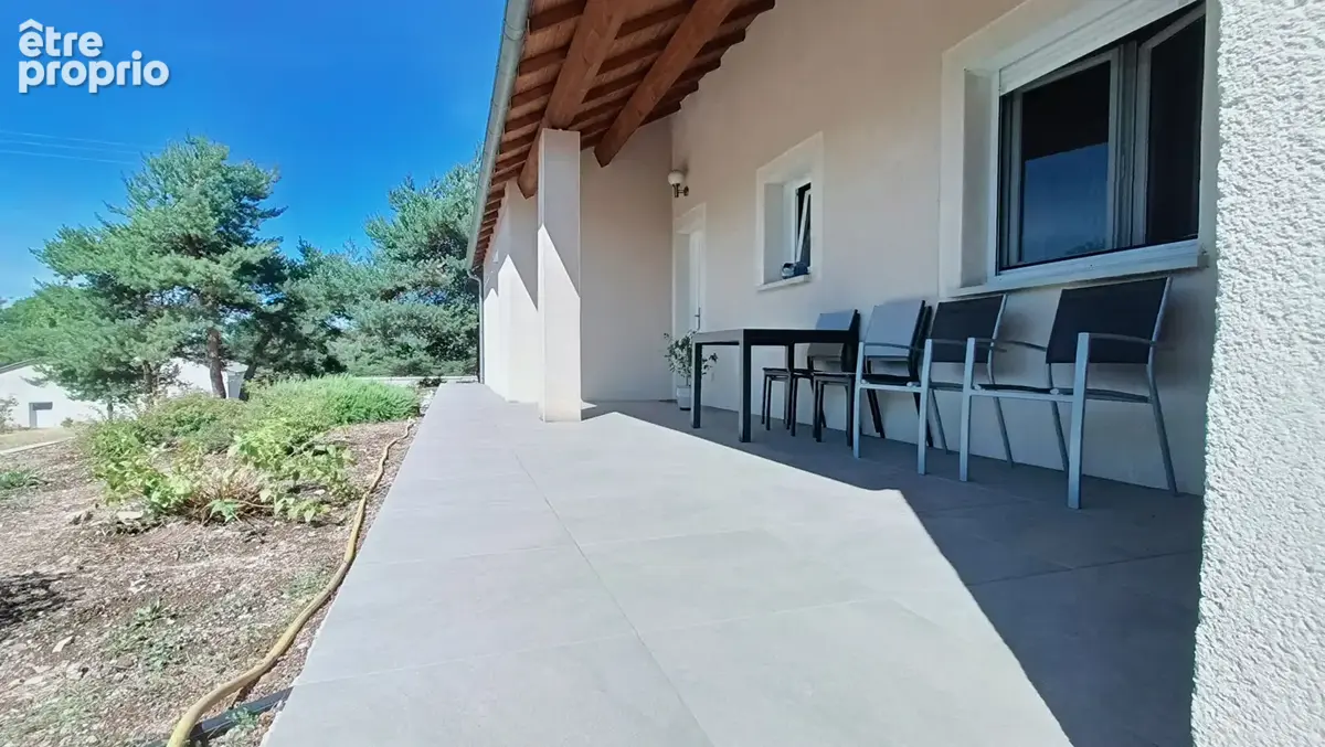 Maison Veyreau 5 pièces de plein pied / 127.50 m2 . - photo 4