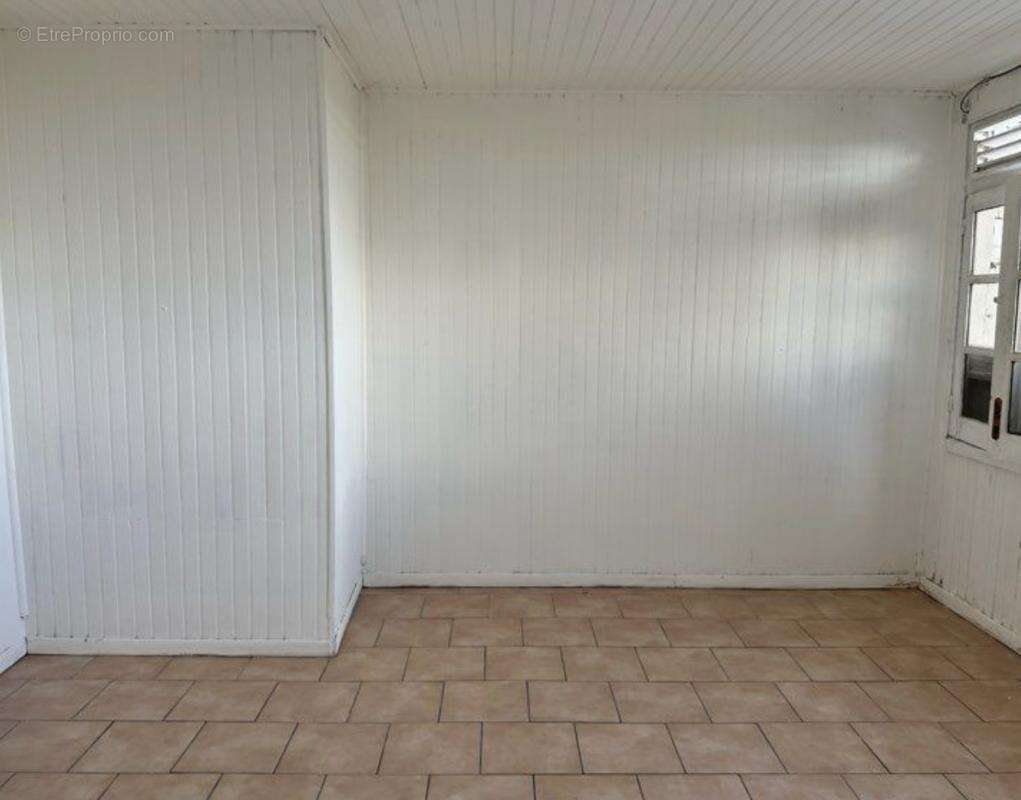 Appartement à MARSEILLE-2E