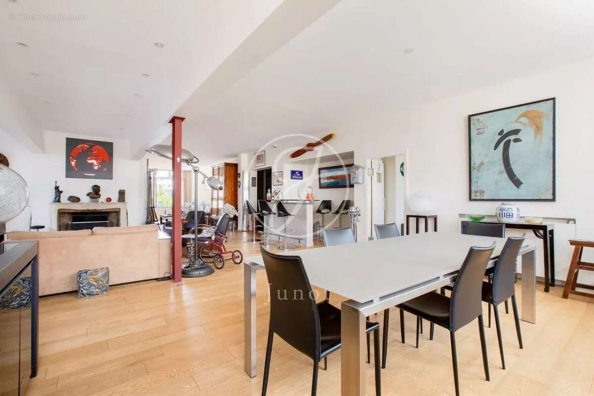 Appartement à VERSAILLES