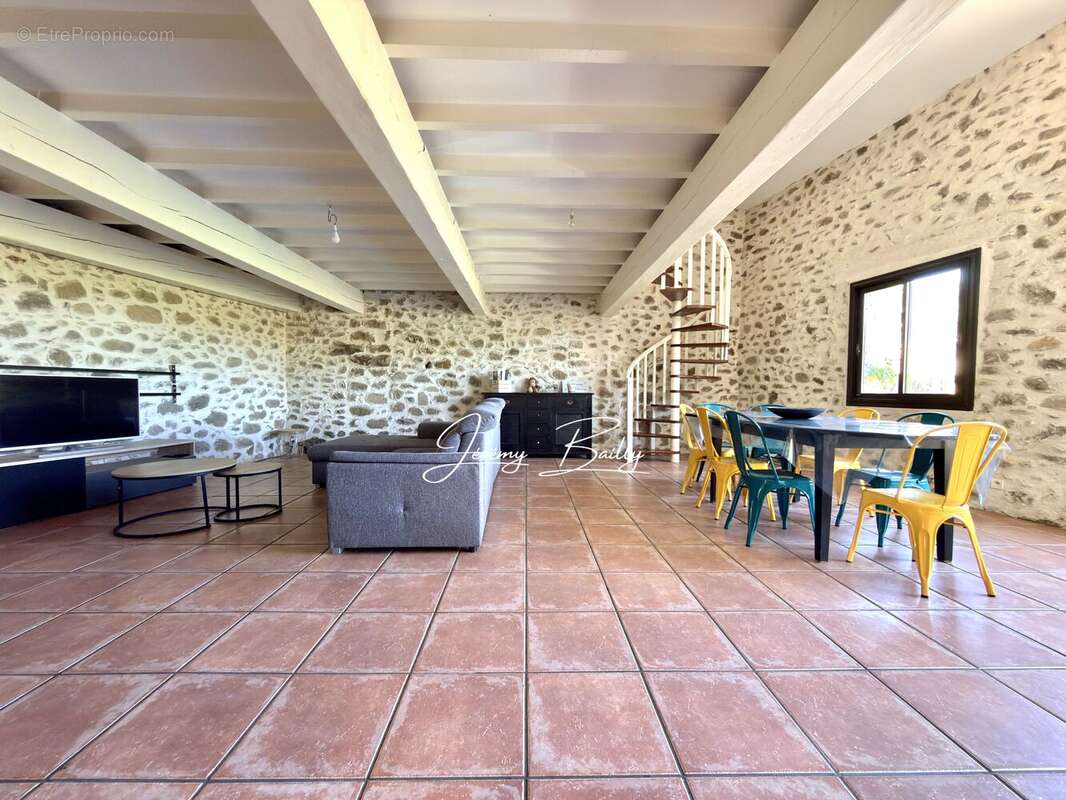 Maison à MARQUIXANES