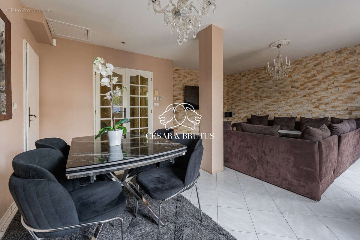 Maison à VENISSIEUX