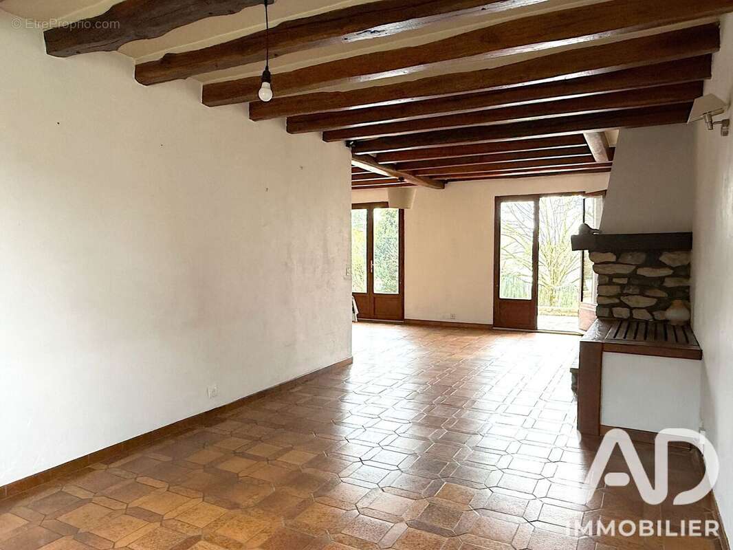 Photo 6 - Maison à HOUDAN