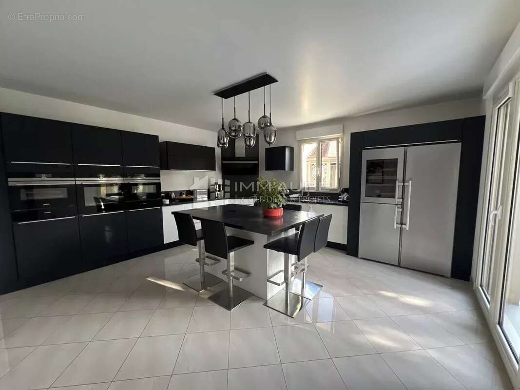 Maison à NOGENT-SUR-SEINE