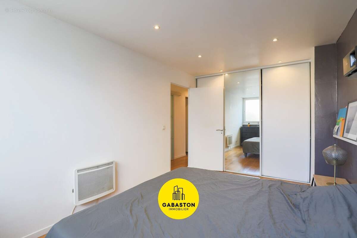 Appartement à MARSEILLE-7E