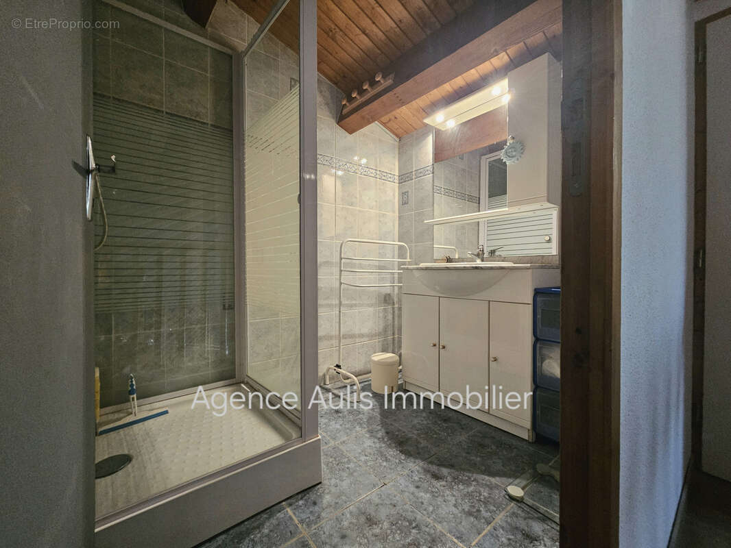 Grande Maison Familiale 4 chambres sur les Hauts de Saint Pierre La Mer - photo 11