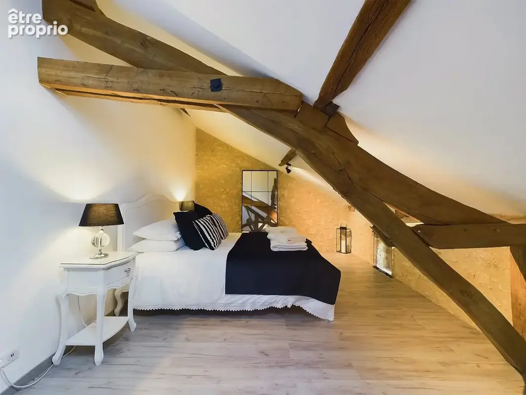 Maison magnifiquement rénovée avec écuries et potentiel de revenus - photo 14