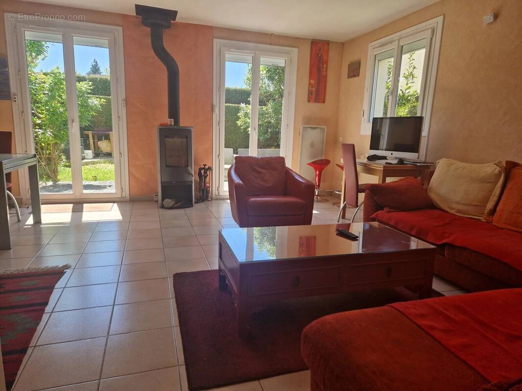 Maison 88 m² à Voisins-Le-Bretonneux  - photo 2