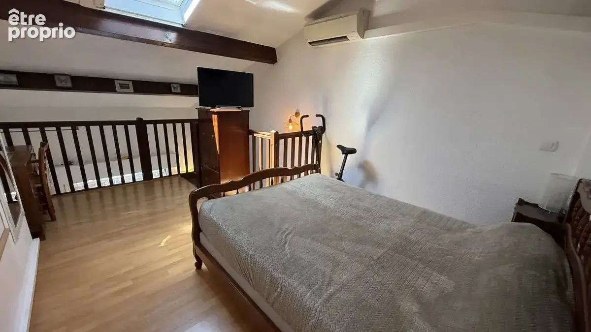 Viager Occupé – Duplex lumineux avec mezzanine + Garage PMR à Fréjus Plage - Homme de 71 ans - photo 12