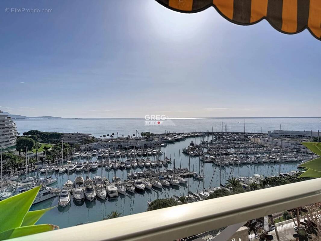 Appartement à VILLENEUVE-LOUBET