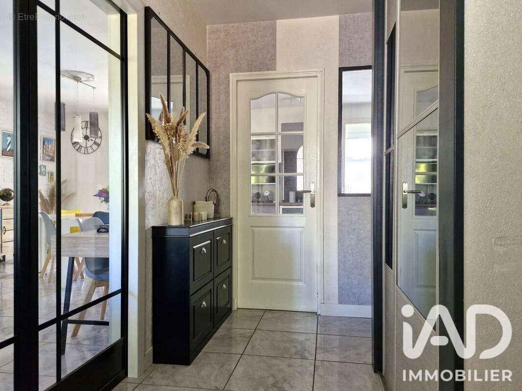 Maison 192 m² à Chinon  - photo 2