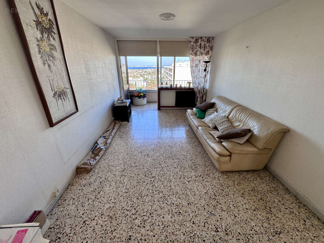 Appartement à MARSEILLE-9E