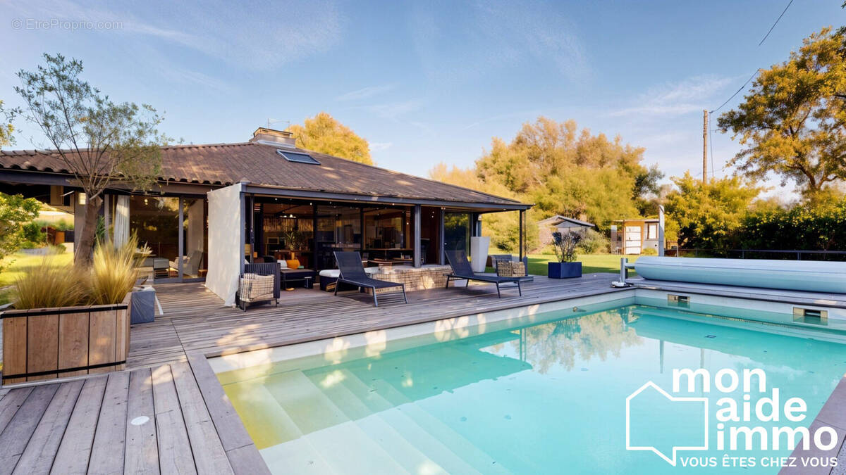 Maison à CARIGNAN-DE-BORDEAUX