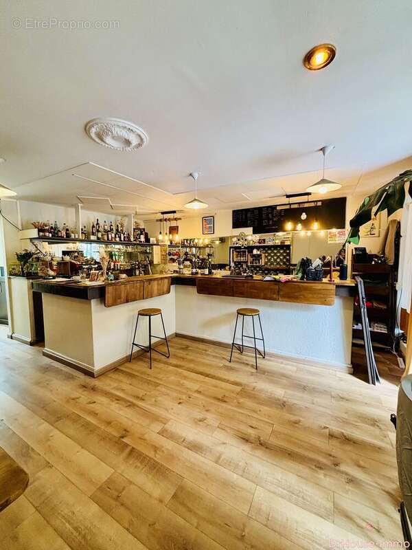 Commerce à PERIGUEUX