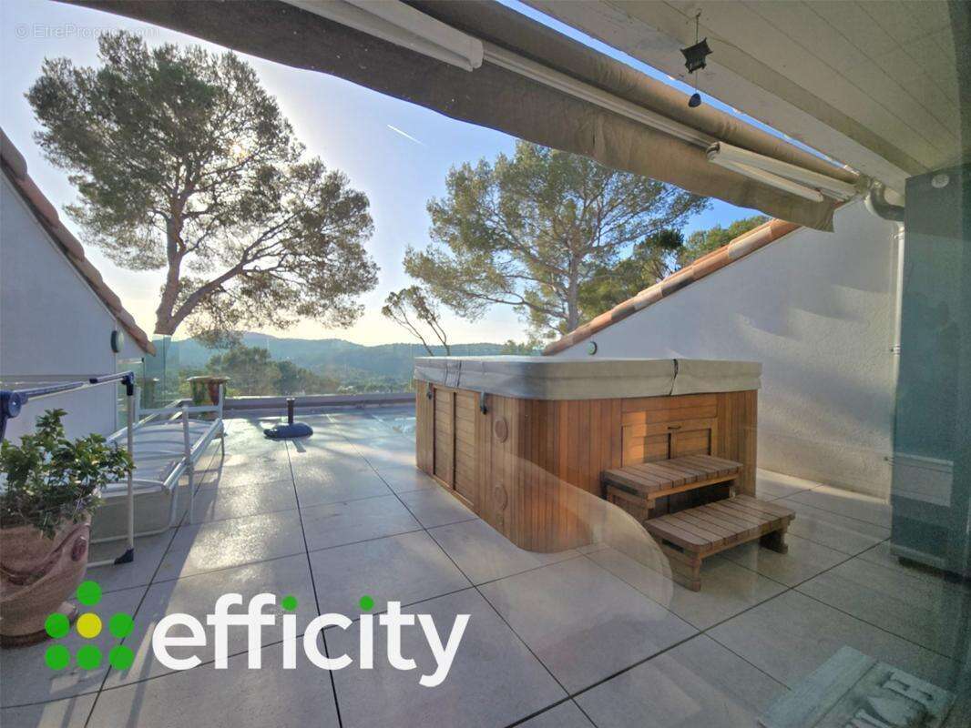 Appartement à SAINT-RAPHAEL