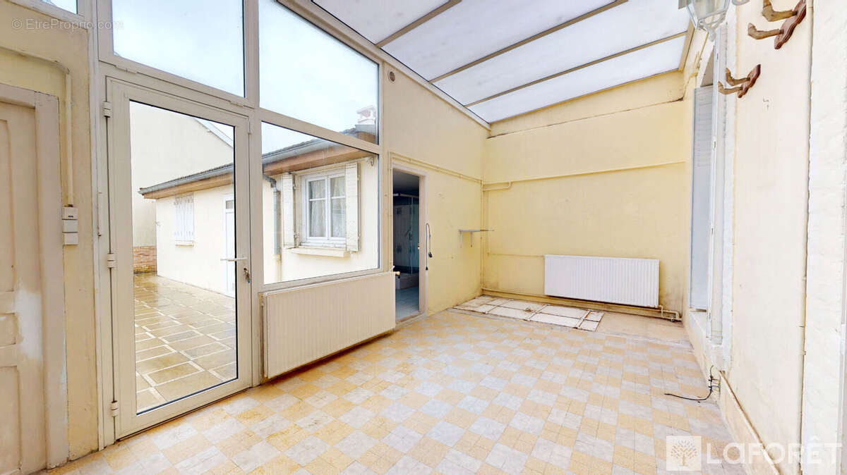 Maison à MAILLY-CHAMPAGNE