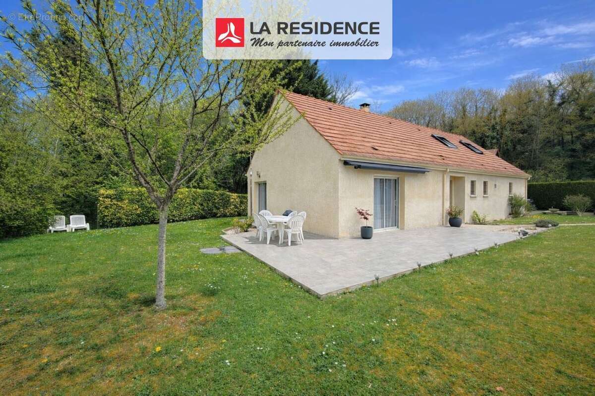 Maison à MERY-SUR-OISE