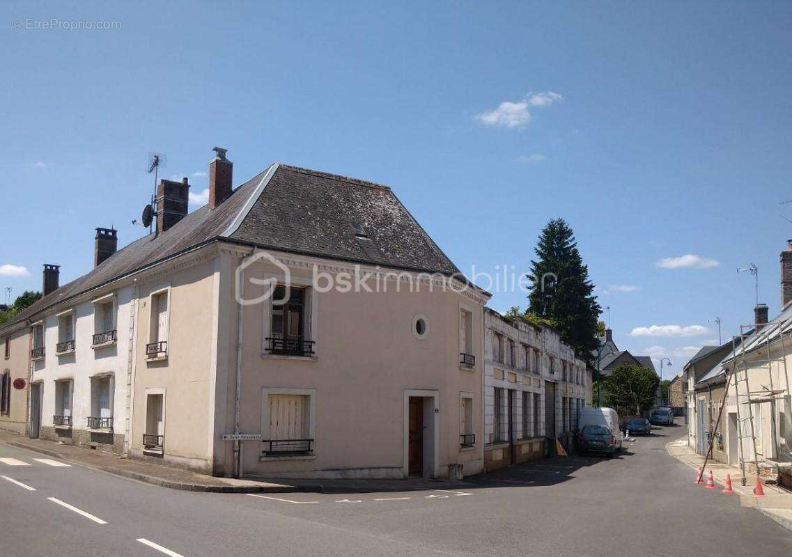 Maison à EVAILLE