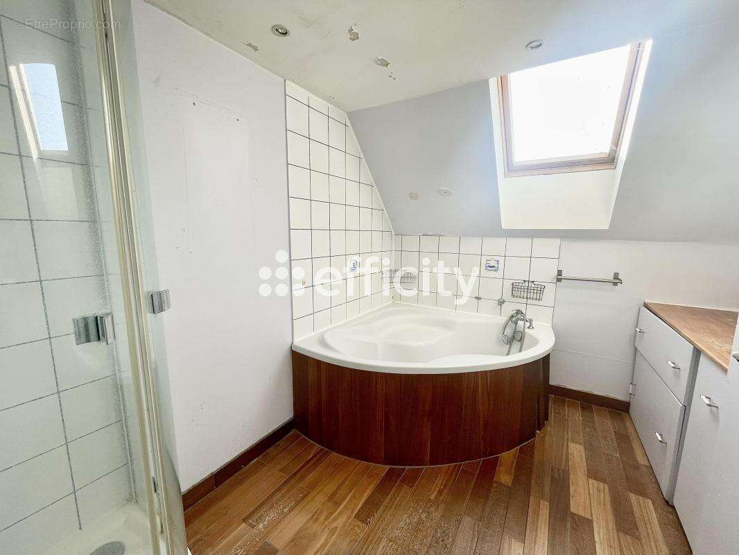 Appartement à ARTANNES-SUR-INDRE