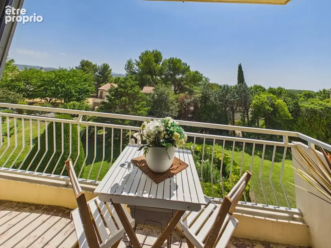 Centre Aix à pied, Appartement avec terrasse - photo 3
