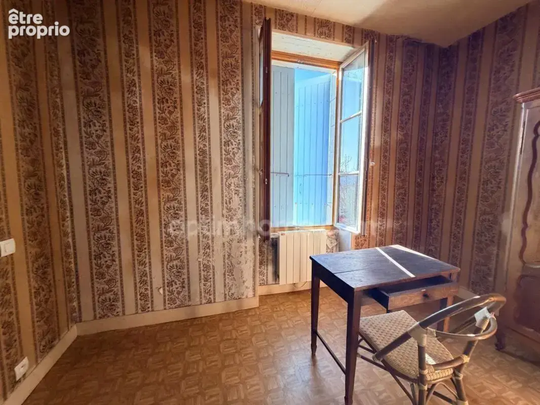 Immeuble murs avec commerces et licence à ARS EN RÉ 17590 - photo 15