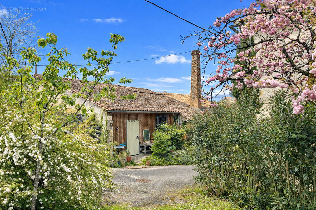 Maison à BRANNE