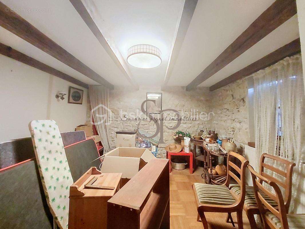 Maison à LORREZ-LE-BOCAGE-PREAUX