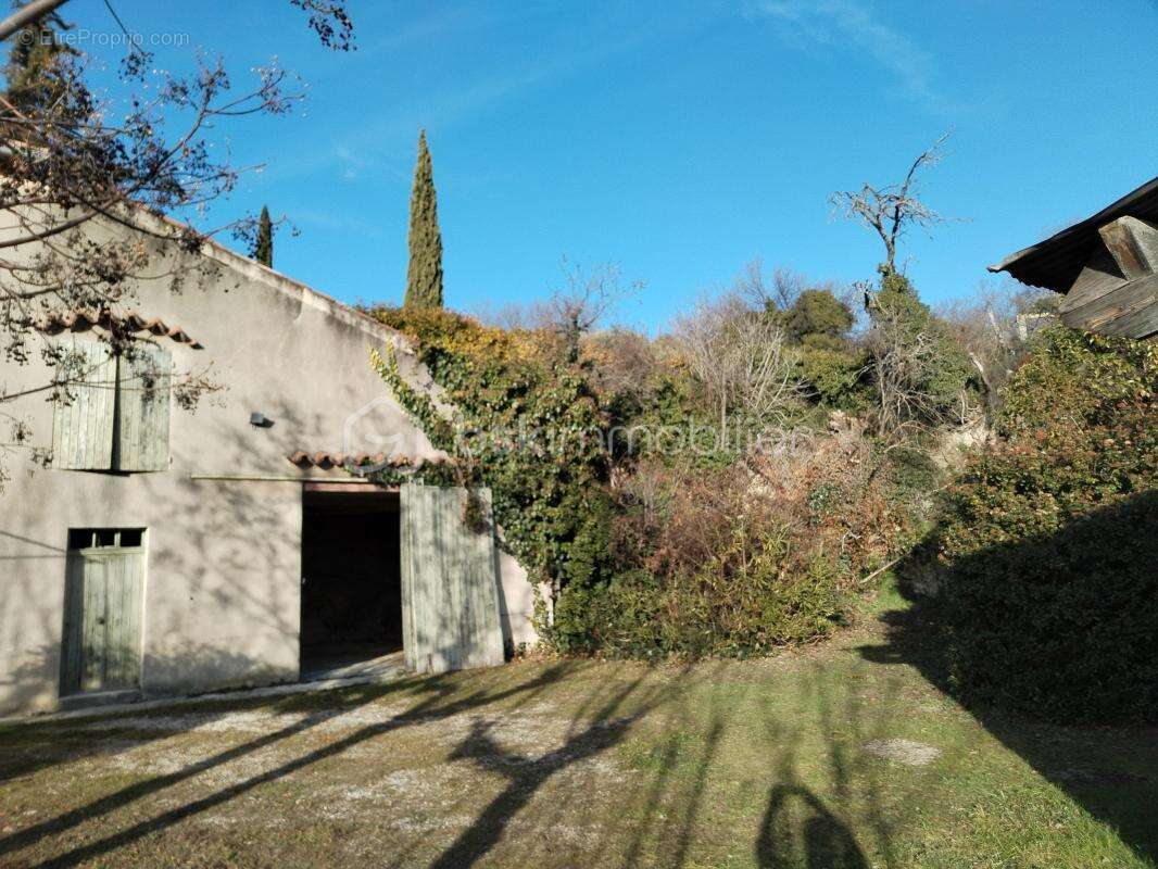 Maison à MALEMORT-DU-COMTAT