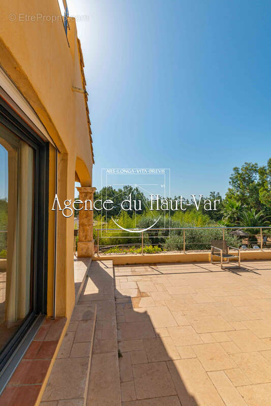 Superbe villa moderne, 4 chambres, 3300m2 de terrain - photo 8