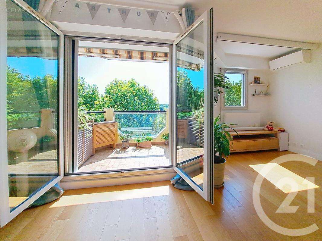 Appartement 76 m² à Creteil  - photo 6