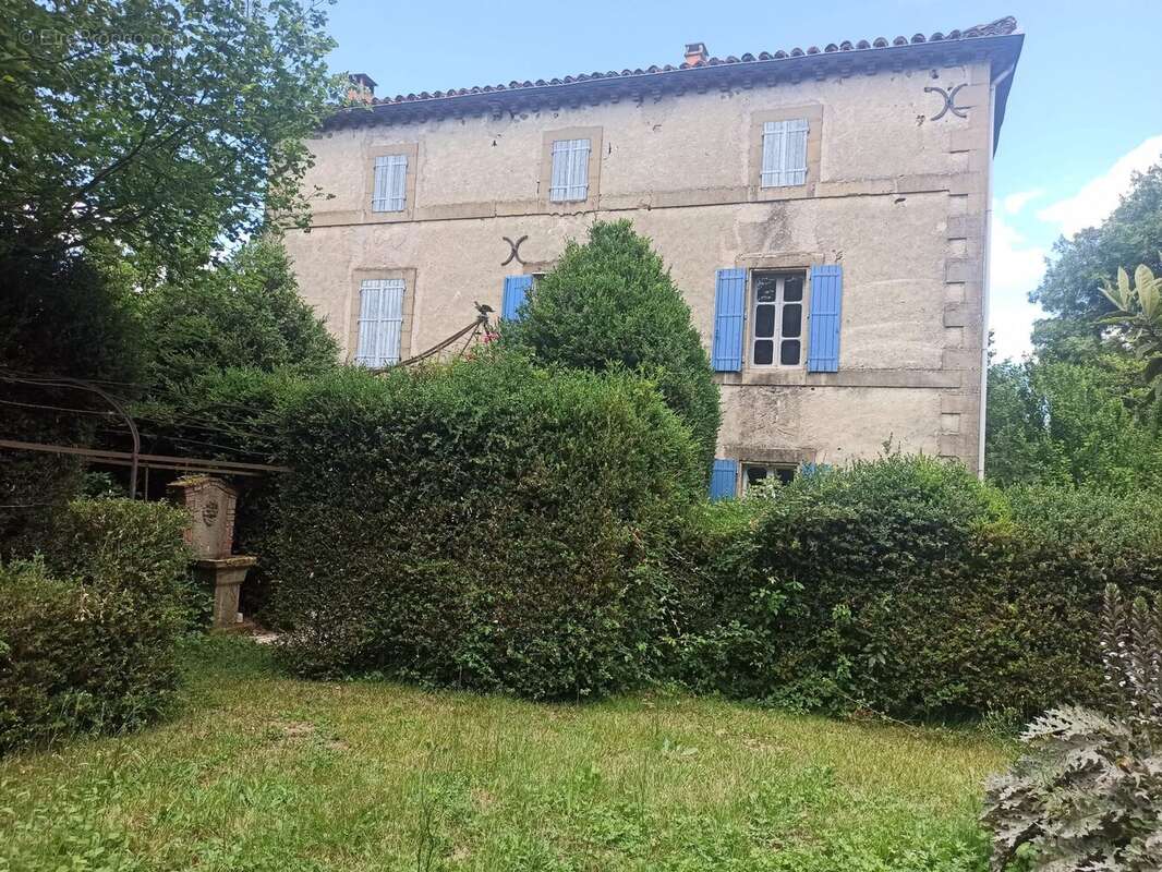 Maison 190 m² à Saint-Affrique-Les-Montagnes  - photo 3