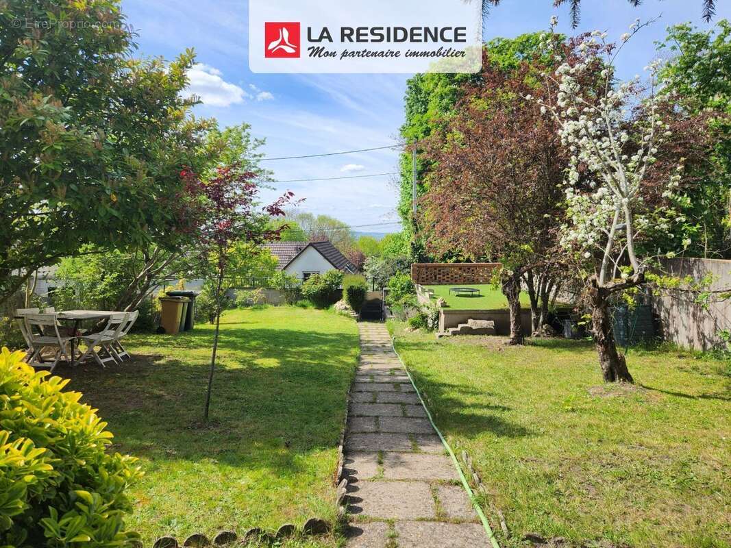 Terrain 185 m² à Montigny-Les-Cormeilles  - photo 2