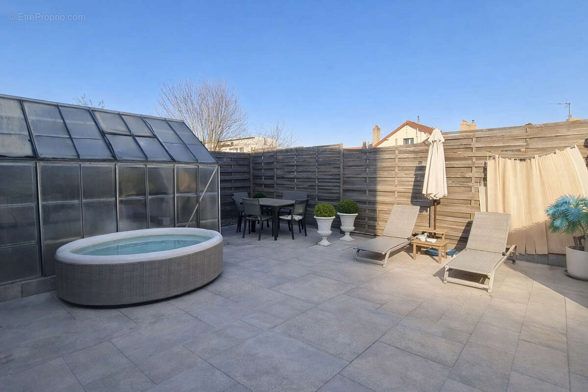 Maison à IVRY-SUR-SEINE