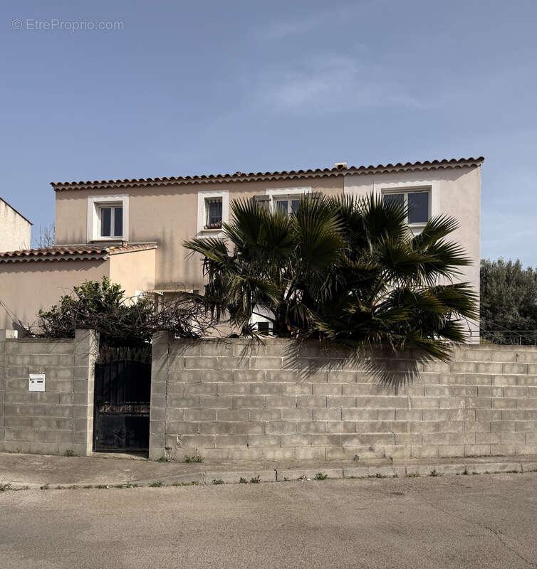 Maison à ARLES
