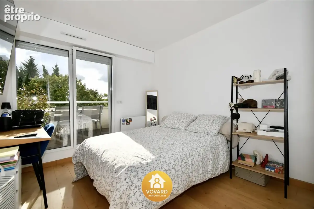 F4 de 90 m2 avec vue sur paris  à montmorency - photo 8