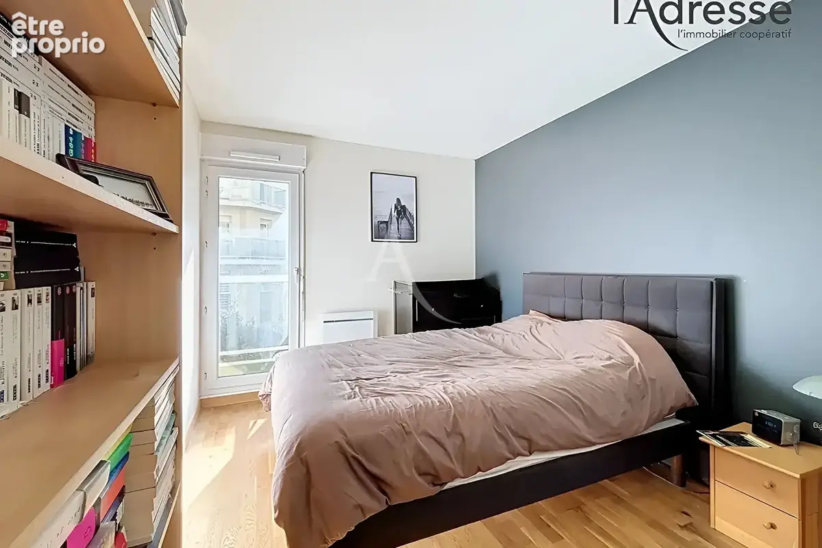 Suresnes Proche T2 Belvédère - Appartement 2 pièces 50m² avec grand balcon, cave et parking - photo 3