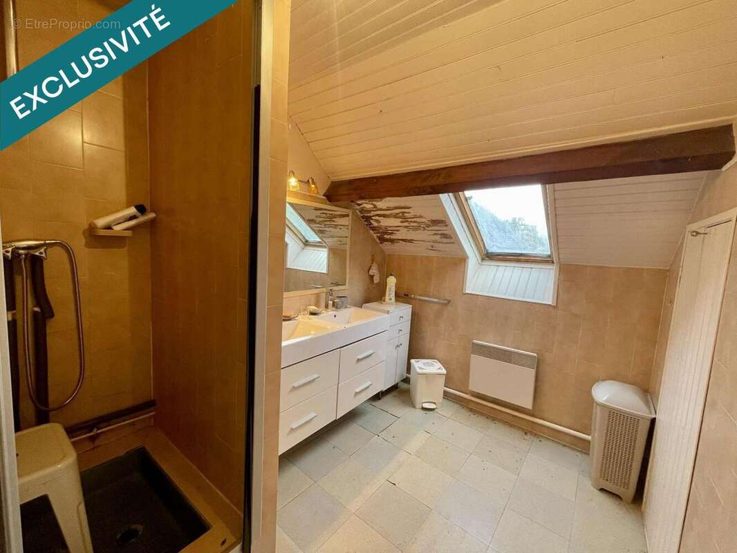 Photo 9 - Maison à SAINT-YRIEIX-LA-MONTAGNE