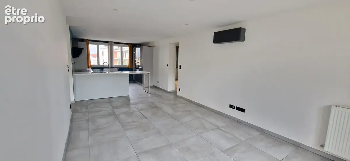 Appartement T4 - balcon - garage et cave - photo 2