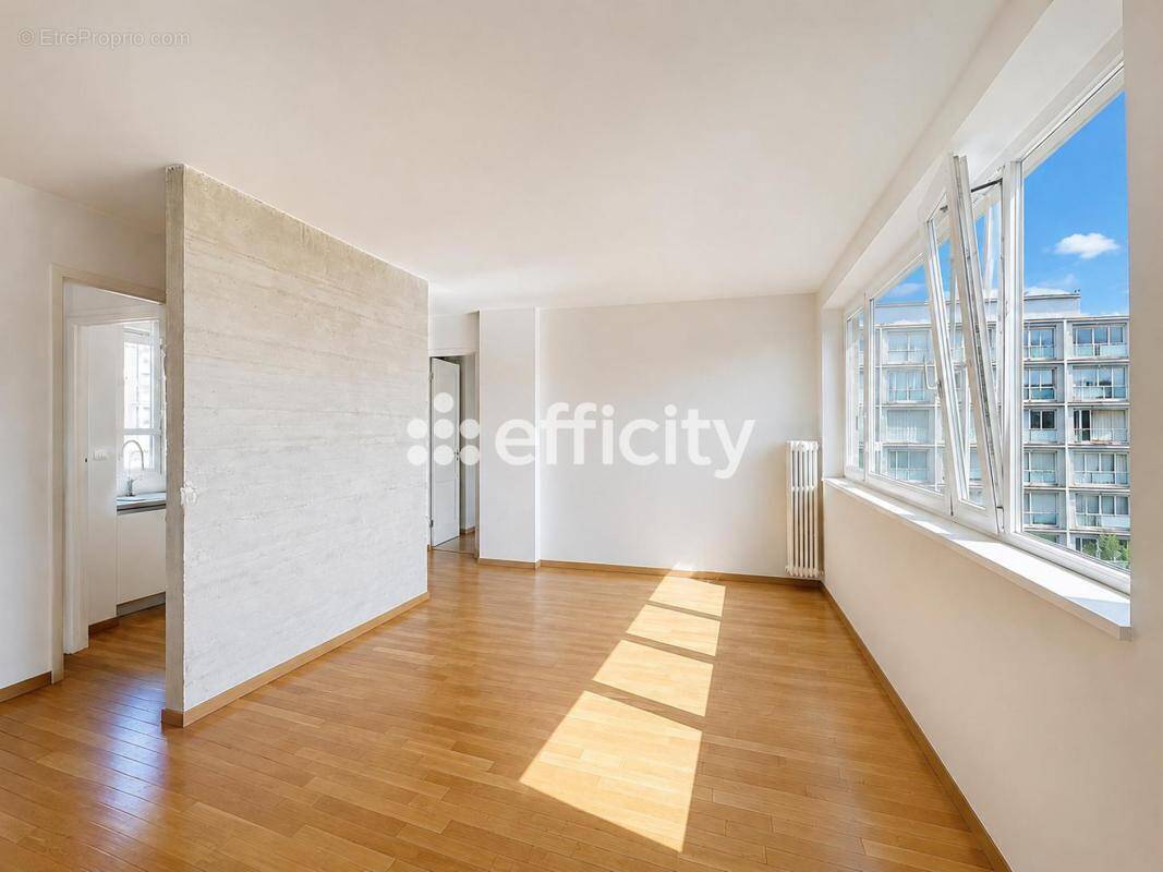 Appartement à MONTROUGE