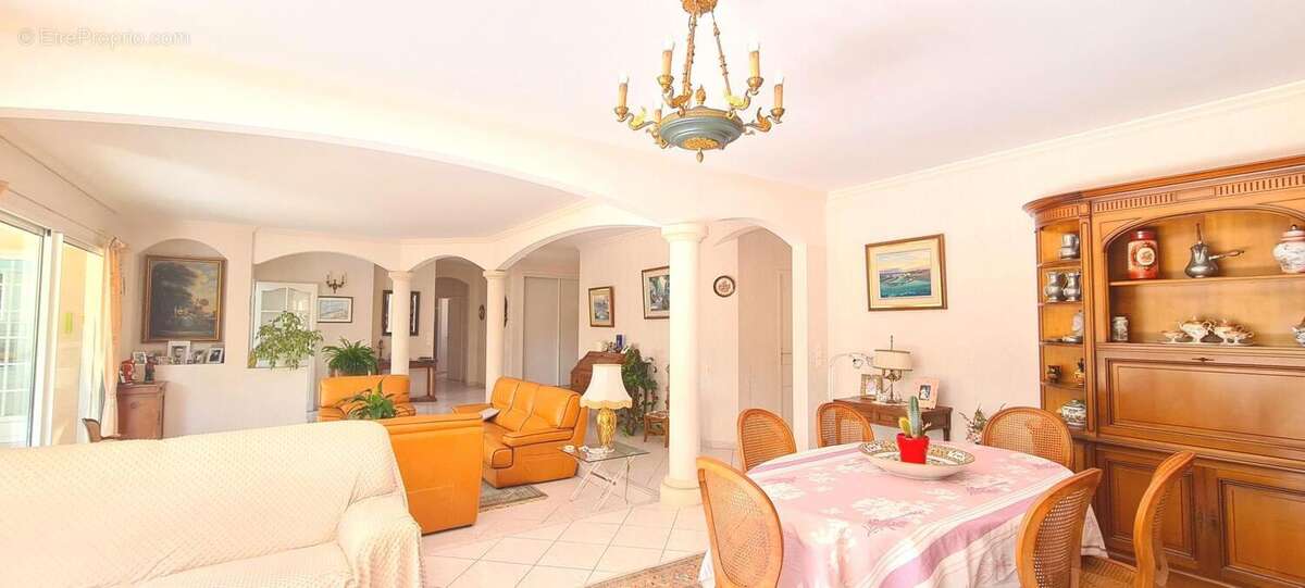 Maison à SAINT-PALAIS-SUR-MER
