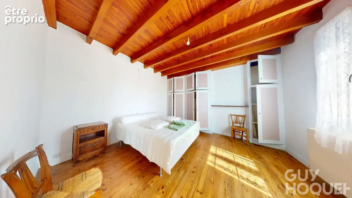 Maison familiale avec dépendances - photo 10