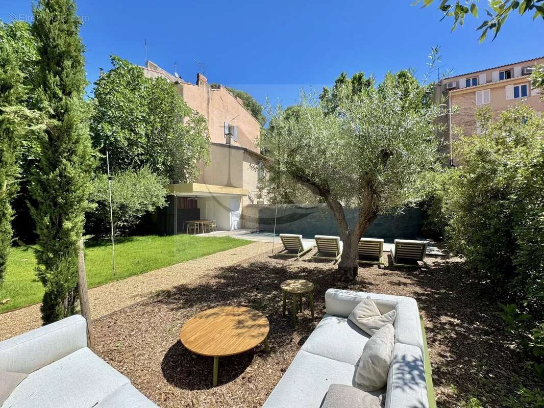 Maison à AIX-EN-PROVENCE