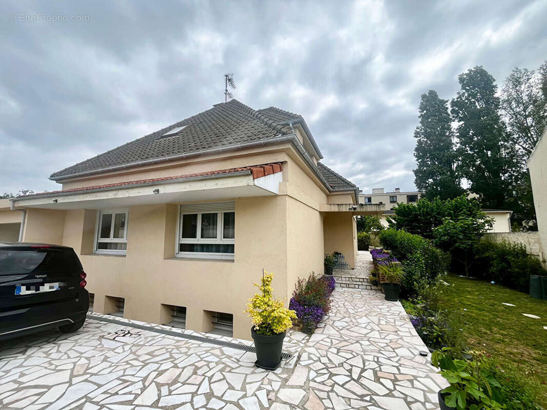 Maison à GARGES-LES-GONESSE