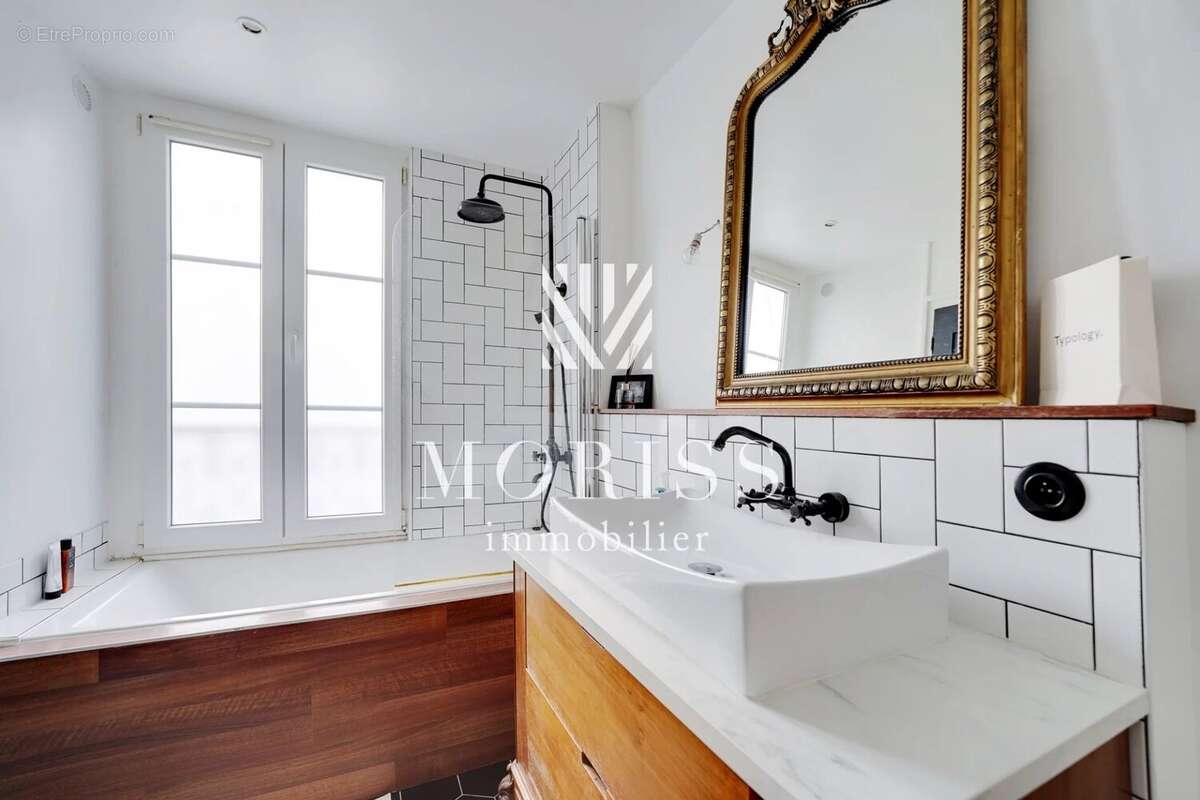 Appartement à PARIS-17E