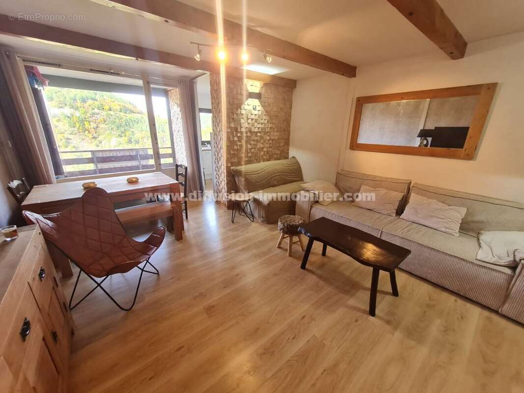 Appartement à LES THUILES