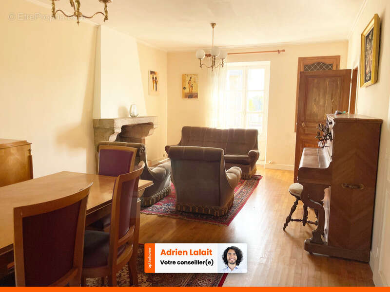 Maison à BERSAC-SUR-RIVALIER