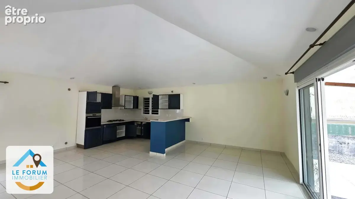 Tampon 97430 - villa f4 - beaux espaces - terrain verdoyant - secteur calme - photo 3