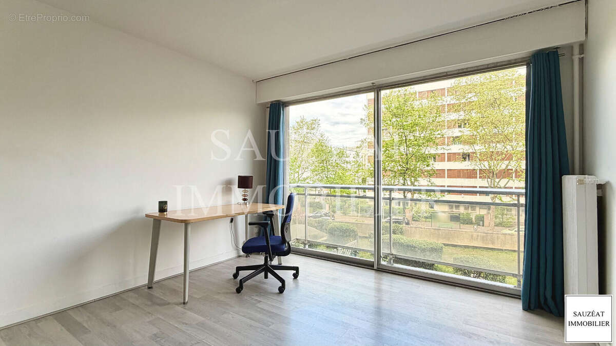 Appartement à MONTROUGE