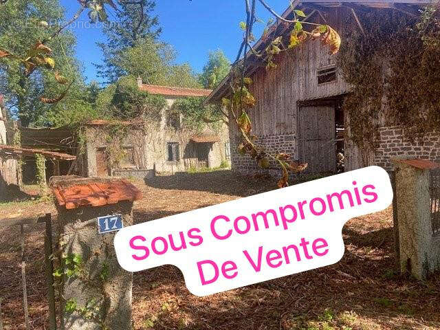 Maison à MARINGUES