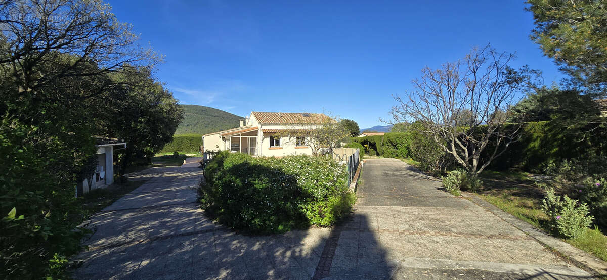 Maison à LA BOISSIERE